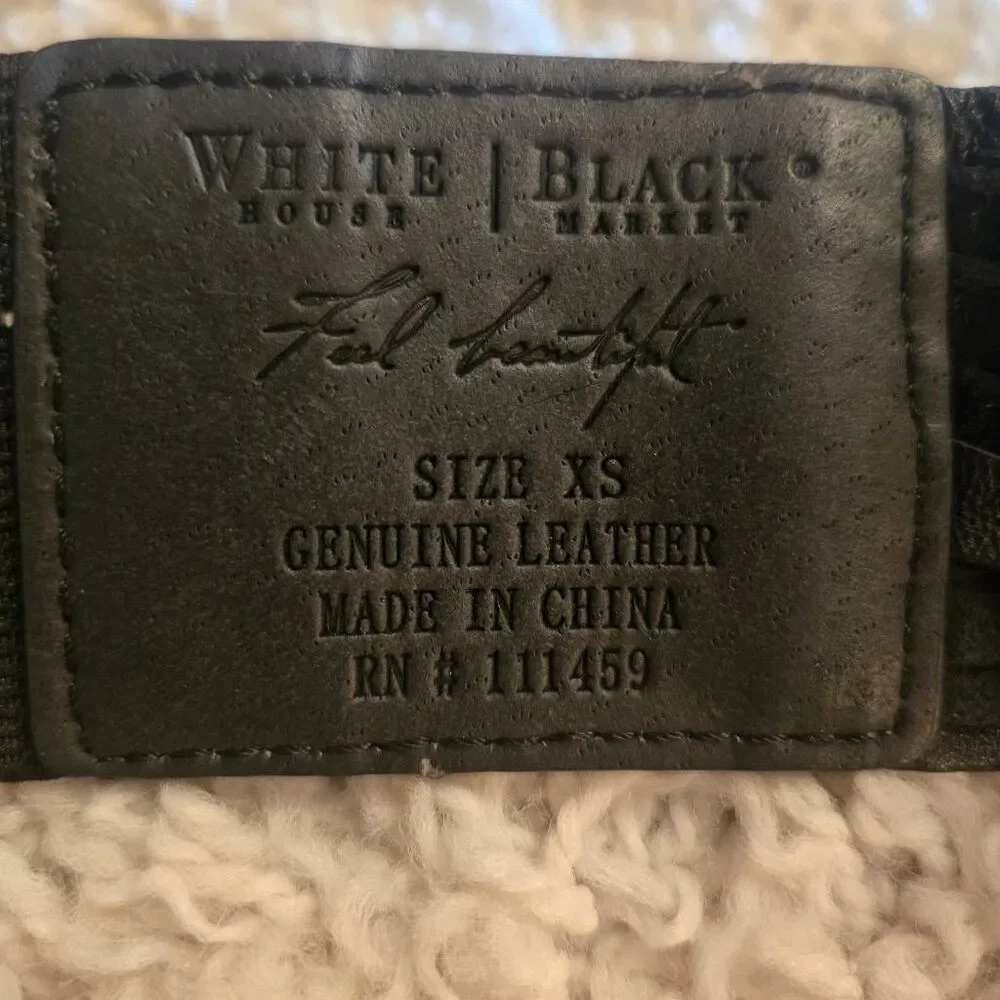 White House Black Market Black Leather Stretch Belt Flower Accent XS
